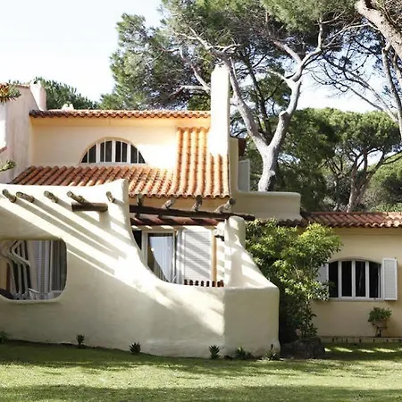 Cozy Golf In Villa Cascais